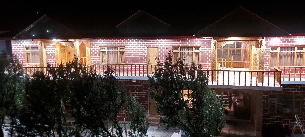 Hotel Royal Hillcrest Harsil Esterno foto