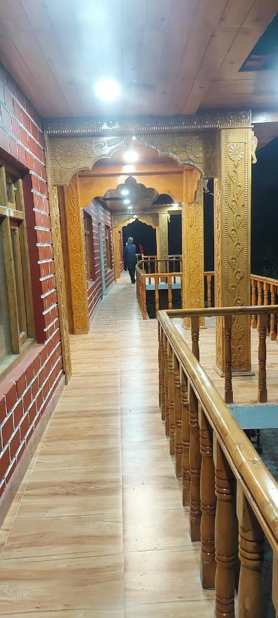 Hotel Royal Hillcrest Harsil Esterno foto